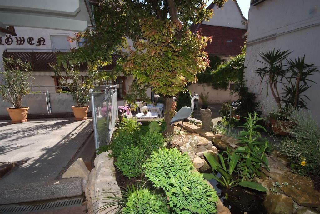 Loewen Hotel & Restaurant Wendlingen am Neckar Eksteriør billede