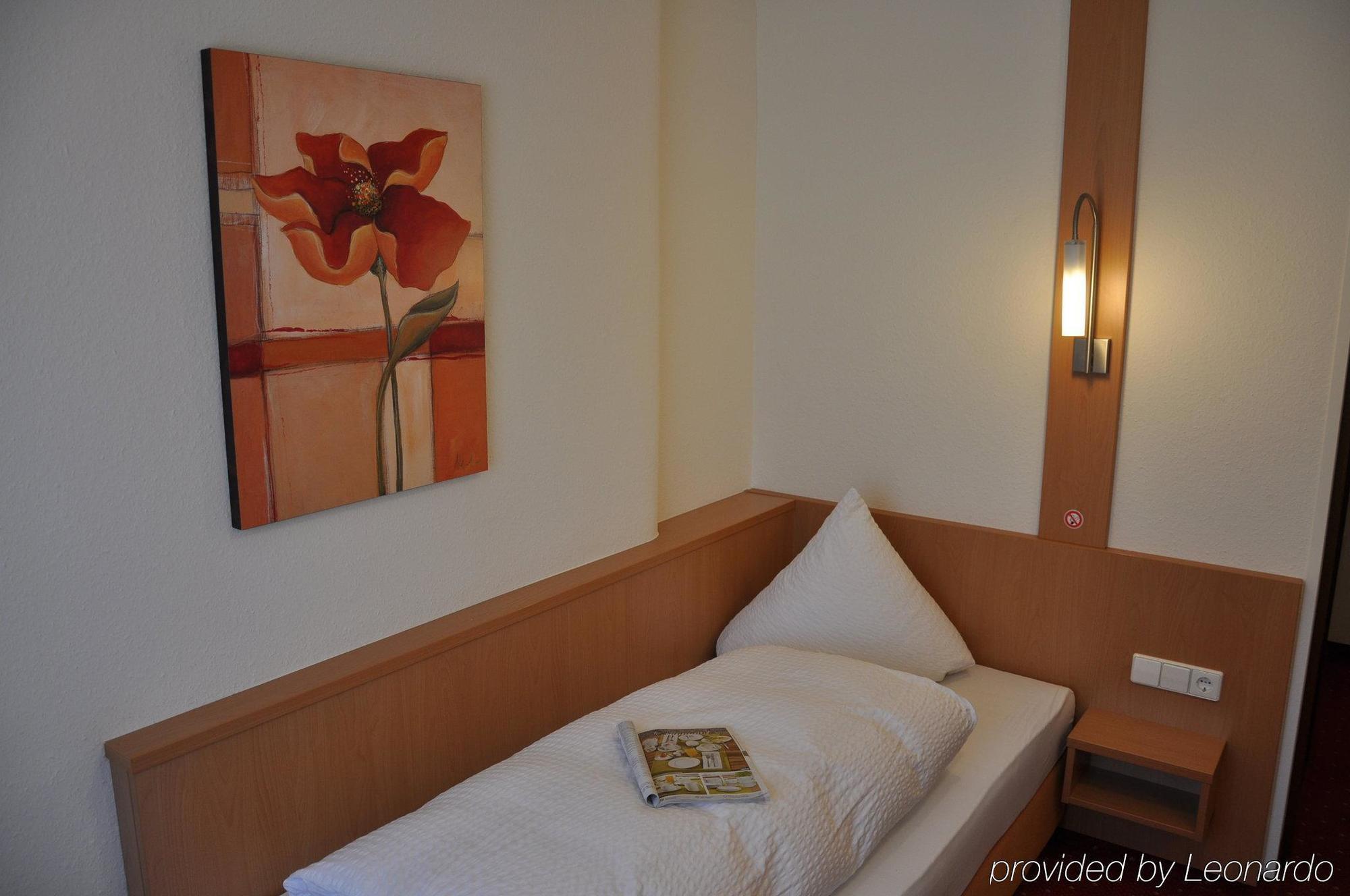 Loewen Hotel & Restaurant Wendlingen am Neckar Eksteriør billede