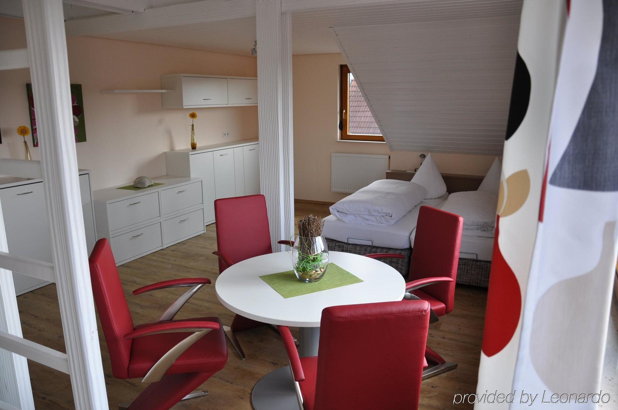 Loewen Hotel & Restaurant Wendlingen am Neckar Eksteriør billede