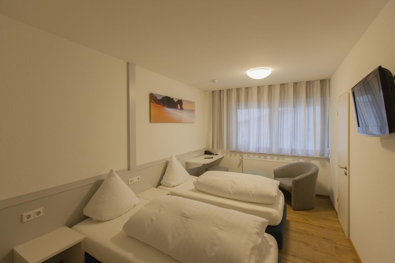 Loewen Hotel & Restaurant Wendlingen am Neckar Eksteriør billede